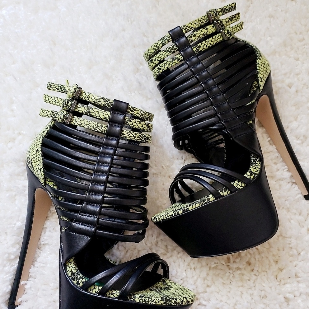 Heeled Platform Sandle